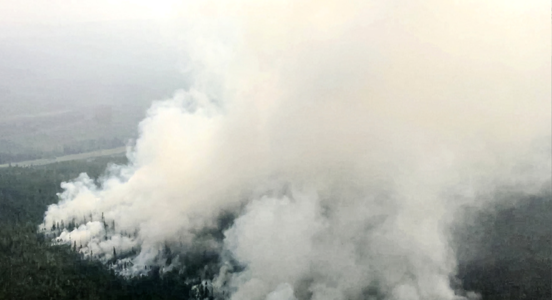 En av skogsbränderna som härjar i Sibirien.