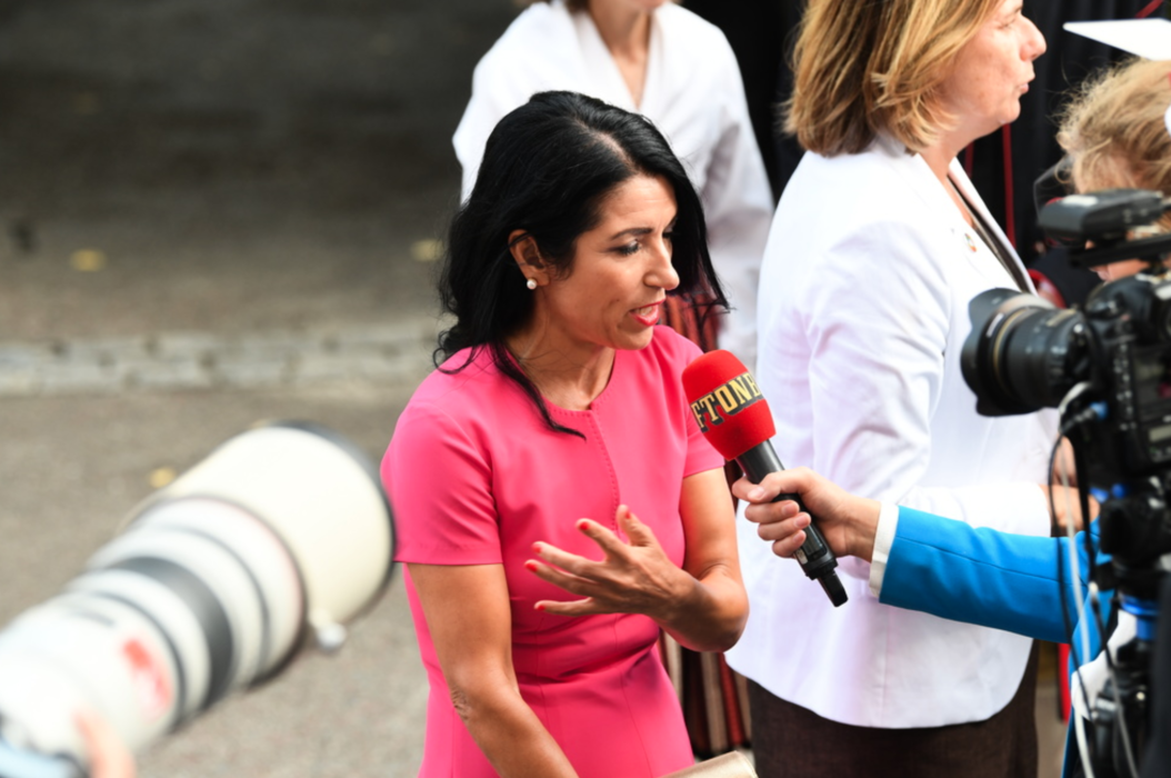 Amineh Kakabaveh, oberoende ledamot i riksdagen.
