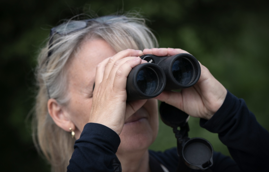 Naturpedagog Anette Barr i Silvåkratornet vid Krankesjön utanför Lund.