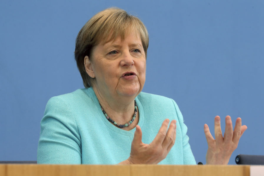 Tysklands förbundskansler Angela Merkel under sin årliga sommarpressträff i Berlin.