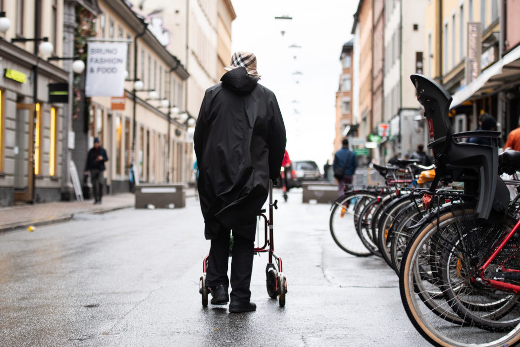 En ny internationell studie slår fast att förutsättningarna för en god ålderdom är sämre för kvinnor än för män.