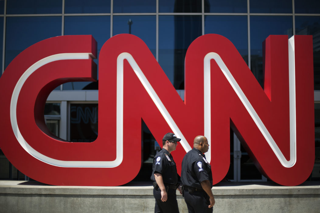 Nyhetsbolaget CNN kräver att alla deras anställda vaccinerar sig mot covid-19.