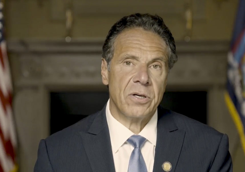 I ett videouttalande på tisdagen avfärdade New Yorks guvernör Andrew Cuomo anklagelserna om sexuella trakasserier.