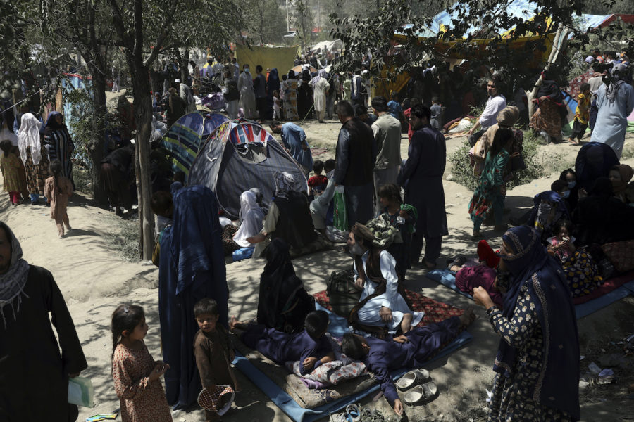 Internflyktingar från norra Afghanistan som slagit läger i en park i huvudstaden Kabul.