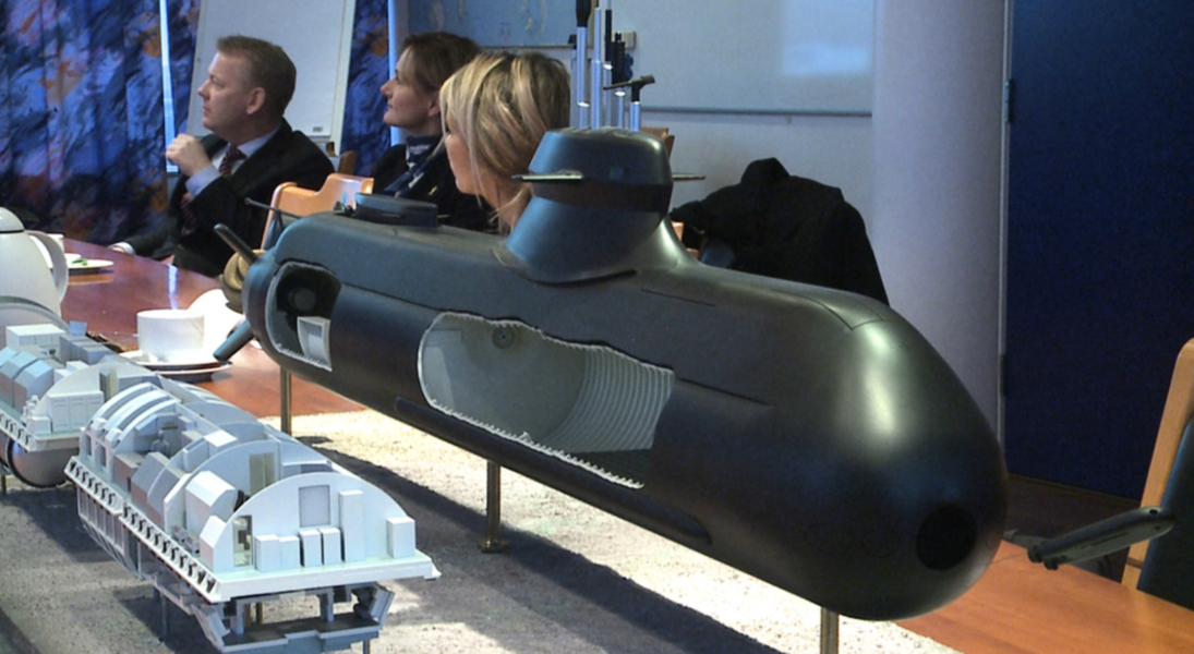 Försvarets nya ubåtar blir fem miljarder dyrare och leveransen försenas flera år.
