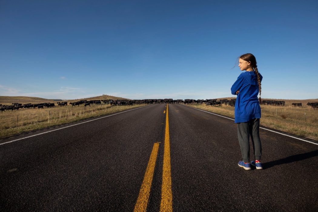 När Greta Thunberg förstod vidden av klimatkrisen blev det starten på en osannolik resa som bland annat dokumenterats av de båda DN-journalisterna Alexandra Urisman Otto och Roger Turesson.