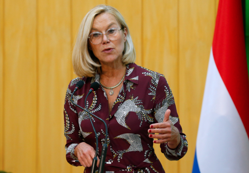 Nederländernas utrikesminister Sigrid Kaag tvingades avgå på torsdagen.
