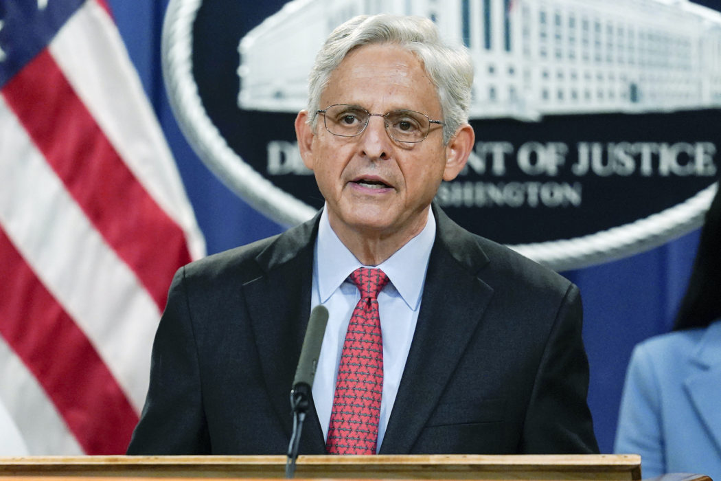 USA:s justitieminister Merrick Garland tillkännagav stämningen mot Texaslagen.