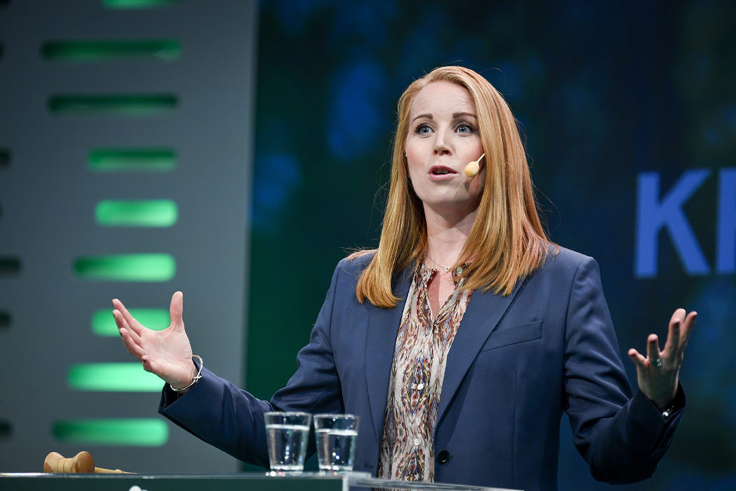 Vid partistämman omvaldes Annie Lööf som partiledare för Centerpartiet.