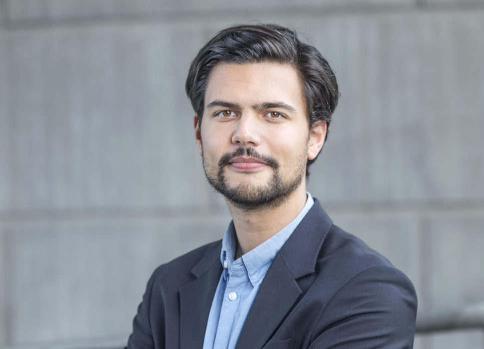 "Några produkter i testet, och deras uppföljare, säljs fortfarande", säger Sinan Akdag, digital expert på Sveriges konsumenter