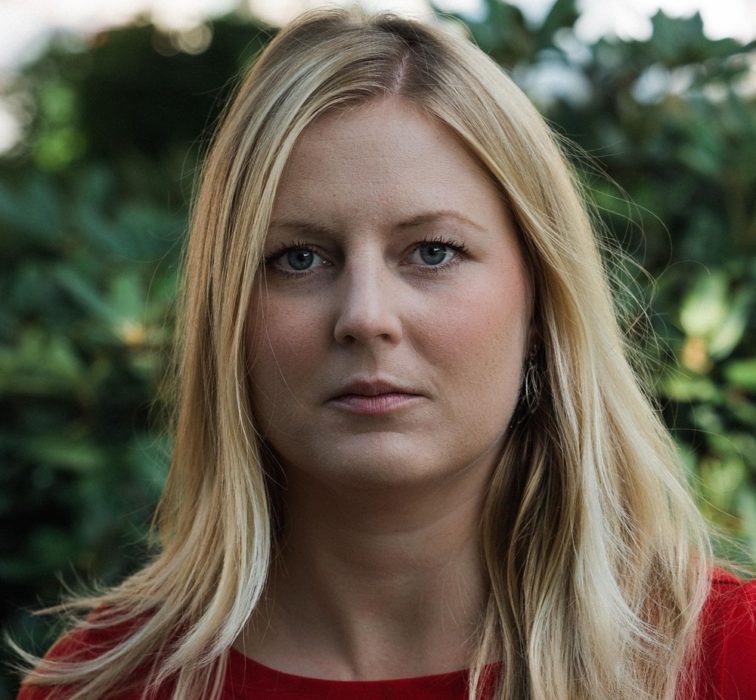 Socialdemokraterna vill slippa prata om brott och för därför fram vinstfrågan, tror Timbros Kajsa Dovstad