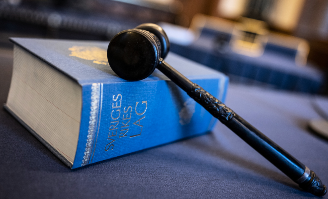Tung kritik mot skärpt minimistraff för våldtäkt.