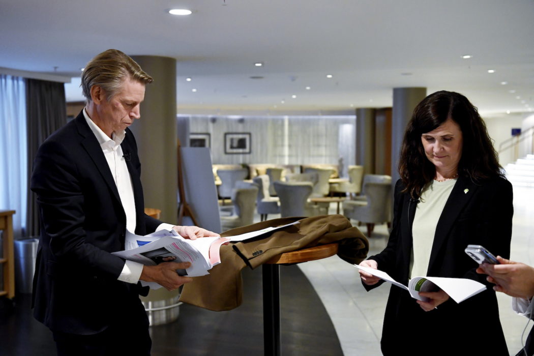 Miljöpartiets språkrör Per Bolund och Märta Stenevi.