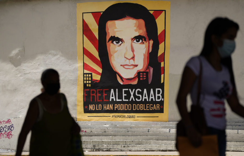 En affisch i Venezuelas huvudstad Caracas med budskapet om att affärsmannen ska släppas från Kap Verde, där han greps i fjol.