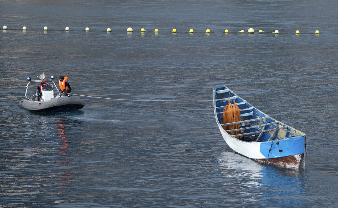Många migranter förolyckas på vägen från Västafrika till Kanarieöarna.