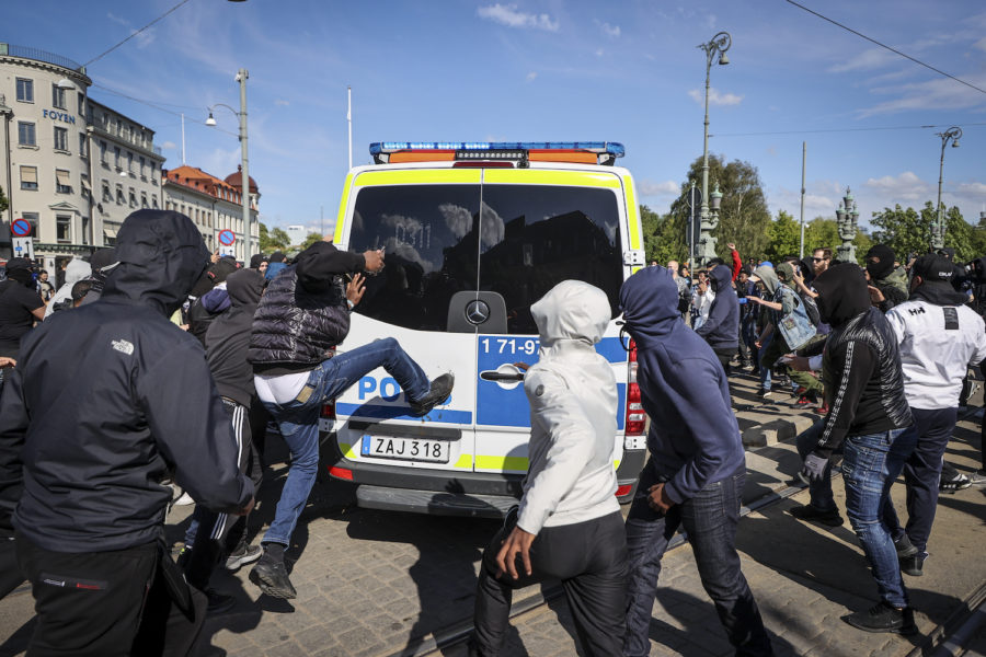 Ytterligare tre män döms för brott i samband med Black lives matter-manifestation i Göteborg förra sommaren.