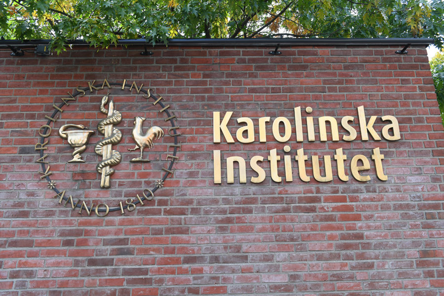 Karolinska institutet byter namn på gator och salar efter en infekterad debatt.