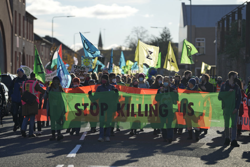 Från en fredsdemonstration i glasgow under torsdagen.