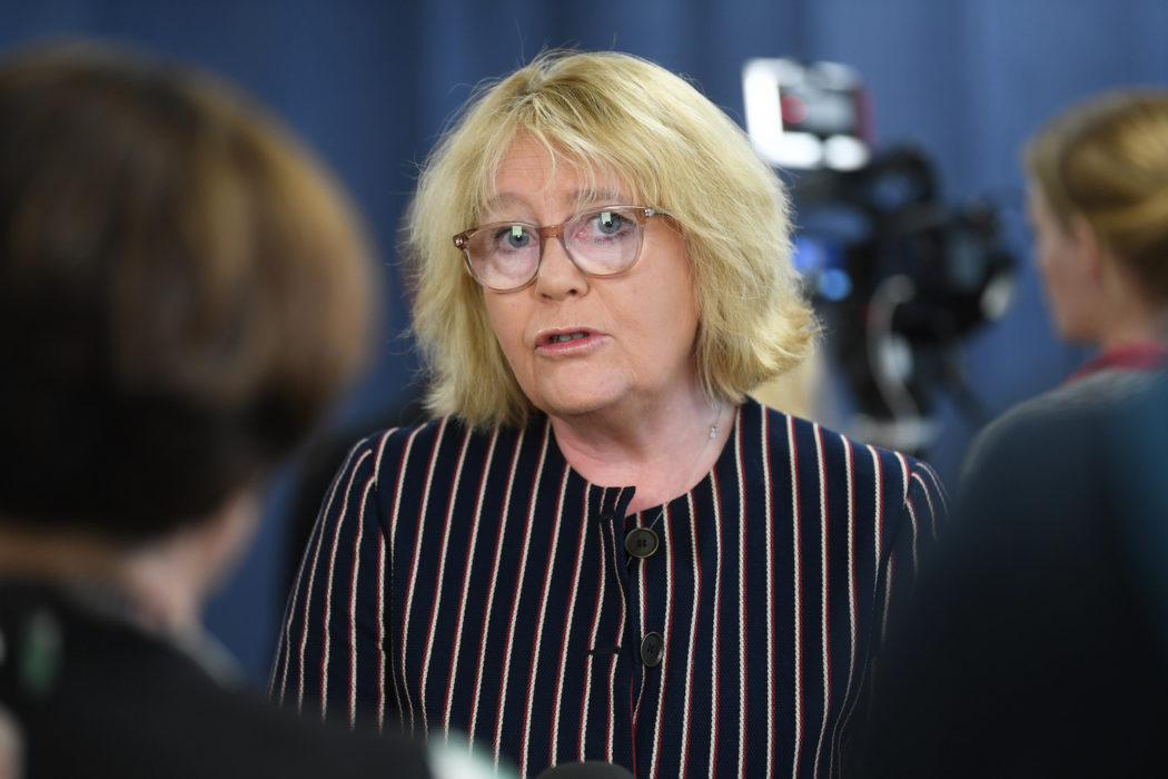 Finansregionråd Irene Svenonius (M) meddelar att region Stockholm avsätter mer pengar för att förbättra arbetsmiljön i förlossningsvården.