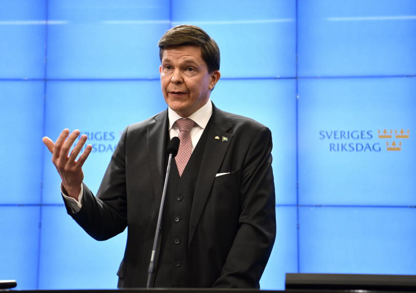 Riksdagens talman Andreas Norlén beklagade djupt gårdagens händelser och menade att Miljöpartiet borde ha förvarnat honom om sina krav.