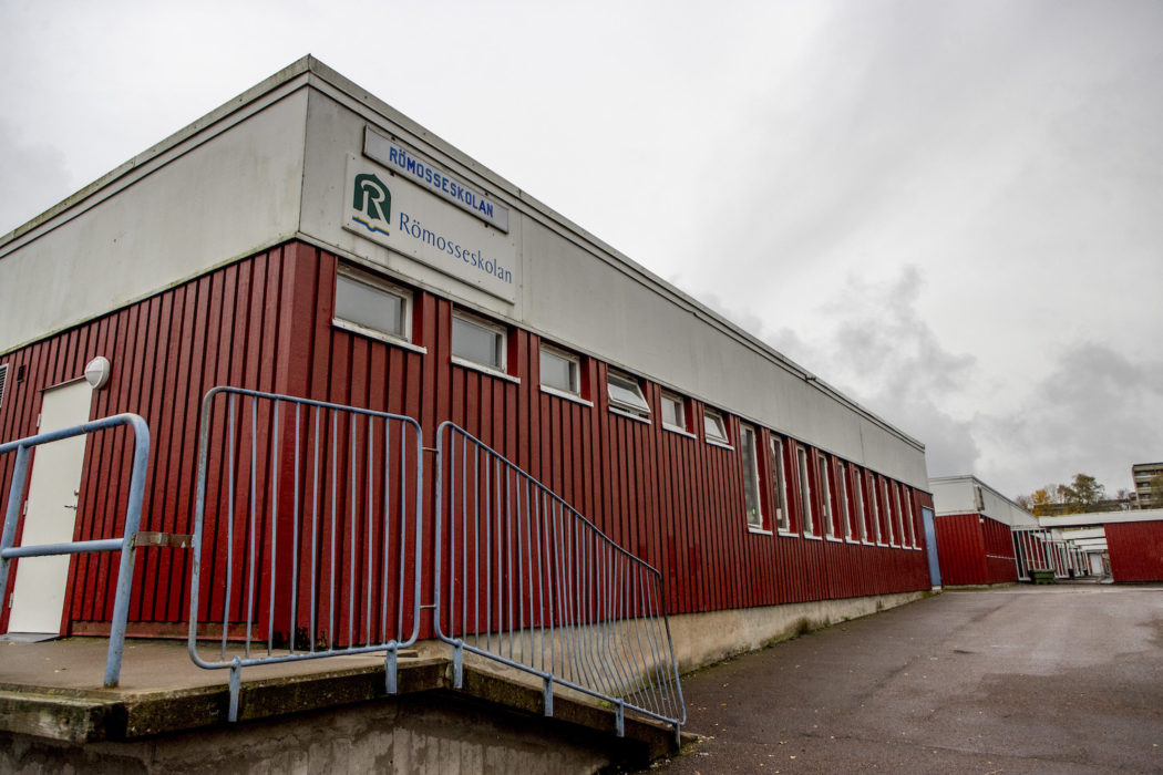 Römosseskolan i Angered, en av de tre friskolor i Göteborg som Skolinspektionen vill stänga.