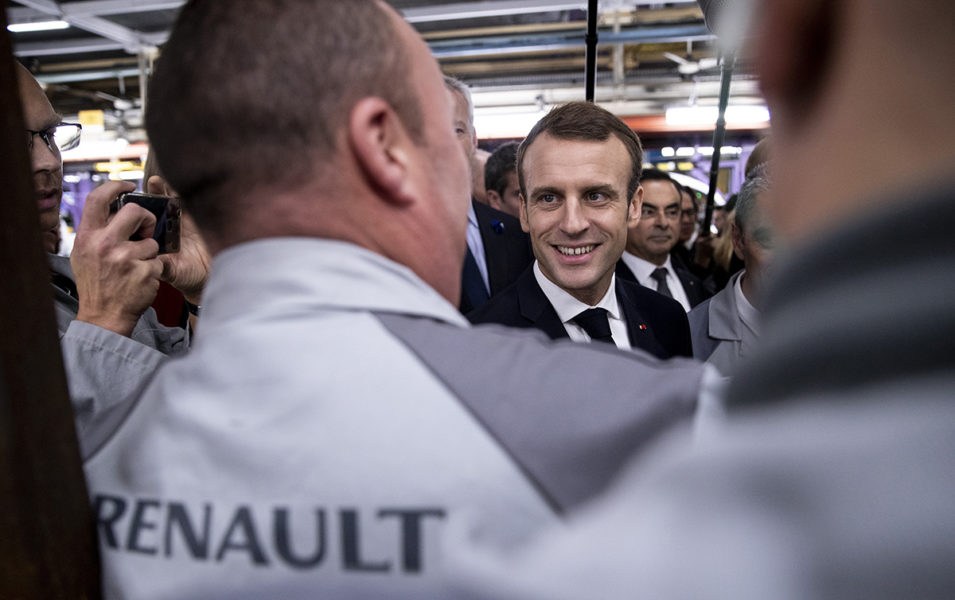 Frankrike tar över ordförandeskapet i EU:s ministerråd den 1 januari och sponsras då bland annat av biltillverkaren Renault, något som kritiseras av flera organisationer.