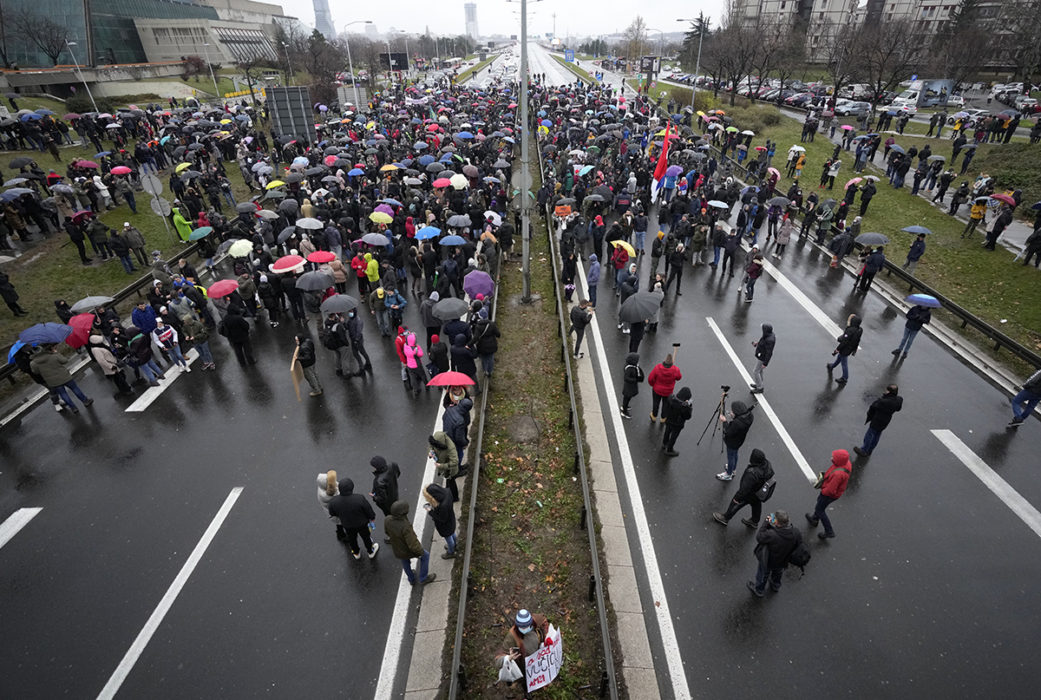 Demonstration mot planerna att utvinna litium i Serbien.