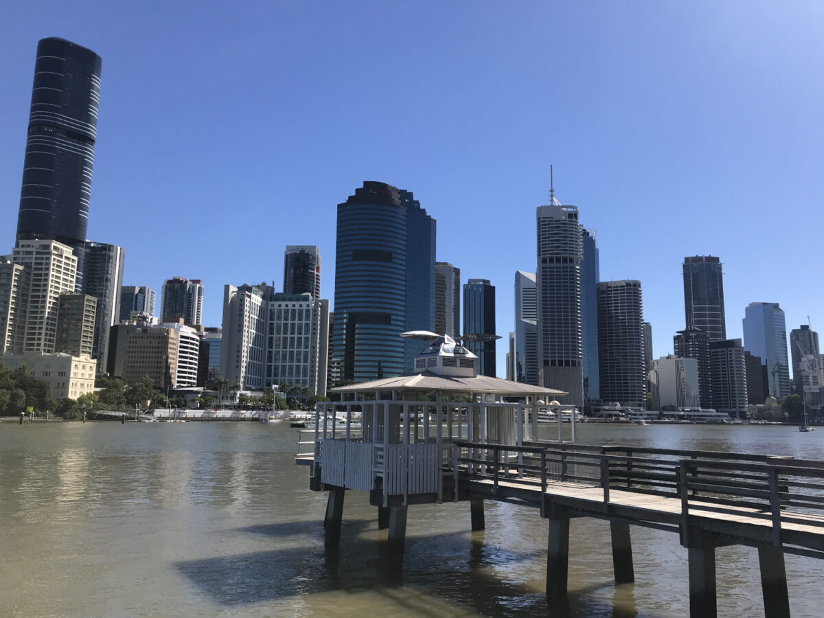 ”Regn-bomb” i Australien tvingar människor lämna sina hem