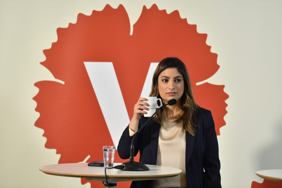 Vänsterpartiet vill se en folkomröstning om vinstförbud i skolan, skriver partiledaren Nooshi Dadgostar på Aftonbladet Debatt.