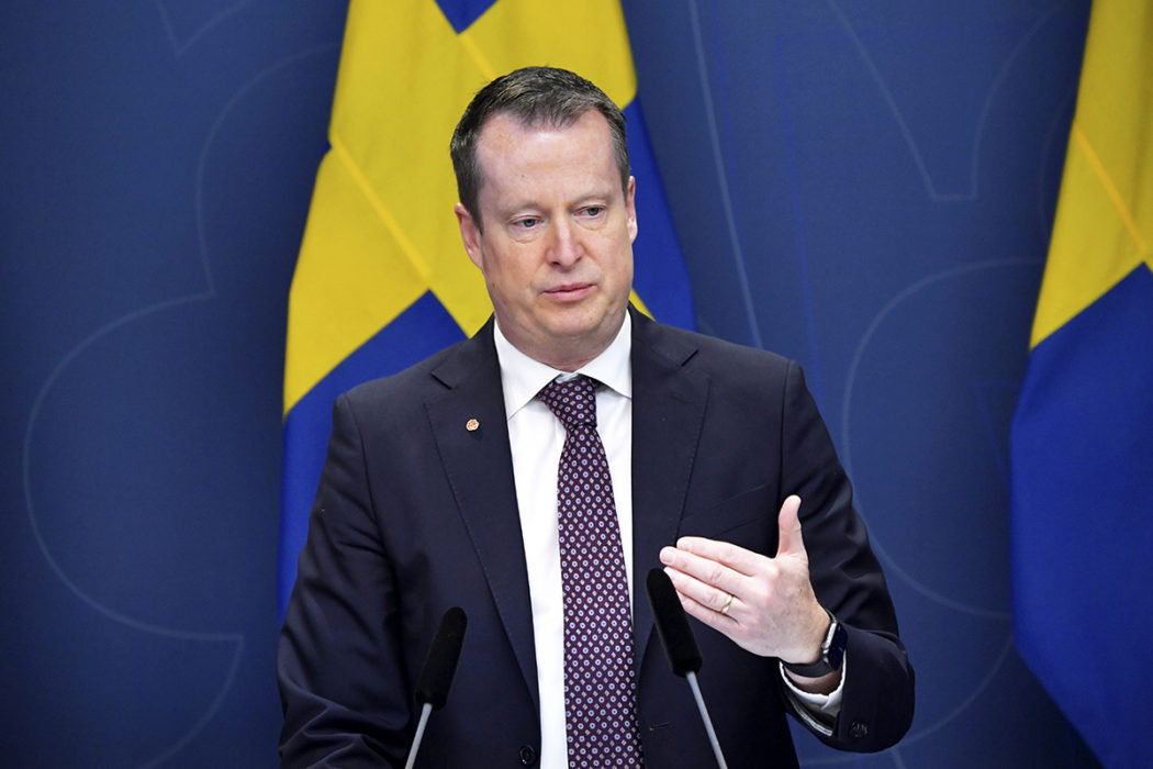 Integrations- och migrationsminister Anders Ygeman (S) presenterar ett förslag till skärpt regelverk för utvisning på grund av brott vid en pressträff i Rosenbad.