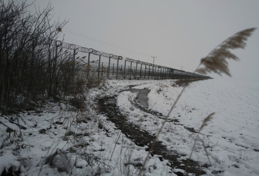 Ungerns gräns kantas av staket.