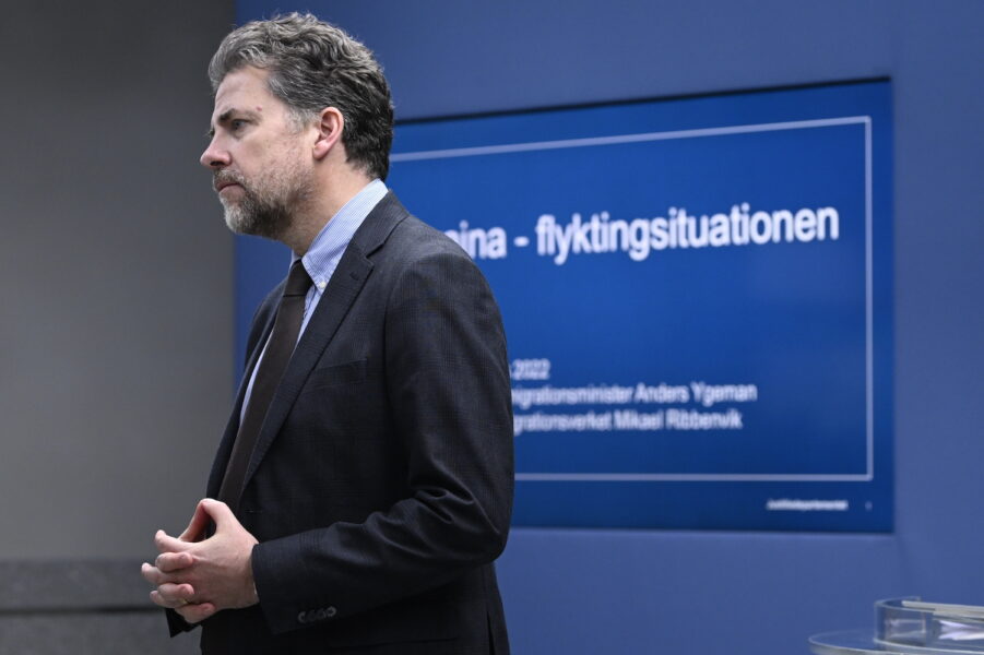 Mikael Ribbenvik, generaldirektör för Migrationsverket, håller en pressträff om flyktingmottagandet från Ukraina.