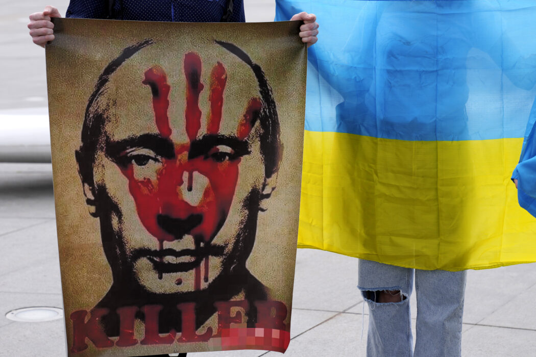 Petros Karadjias/AP/TTStödprotest för Ukraina, mot Rysslands invasion.