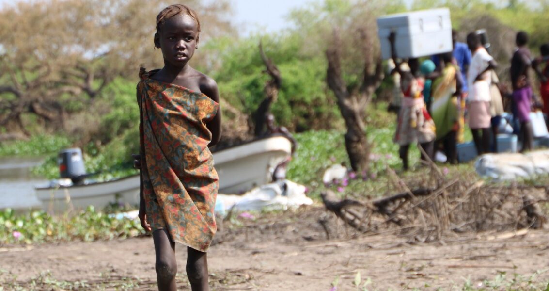 Flicka i Sydsudan, ett av de länder som importerar vete från Ukraina.