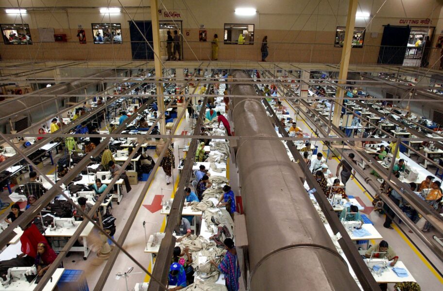 Textilfabrik i Bangladesh – ett land där en stor del av de kläder som importeras till EU produceras.