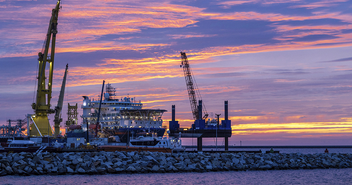 Fartyget Akademik Tscherski används när man lägger ner rören på havsbotten för gasledningen Nord stream 2.