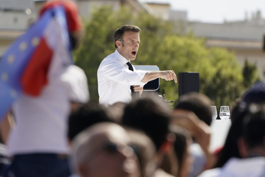 Frankrikes president Emmanuel Macron på valmöte i Marseille.