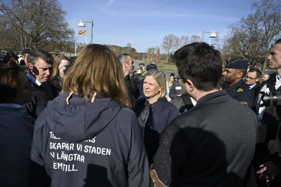 Magdalena Andersson talade med representanter för civilsamhället och hyresvärdar i Navestad.