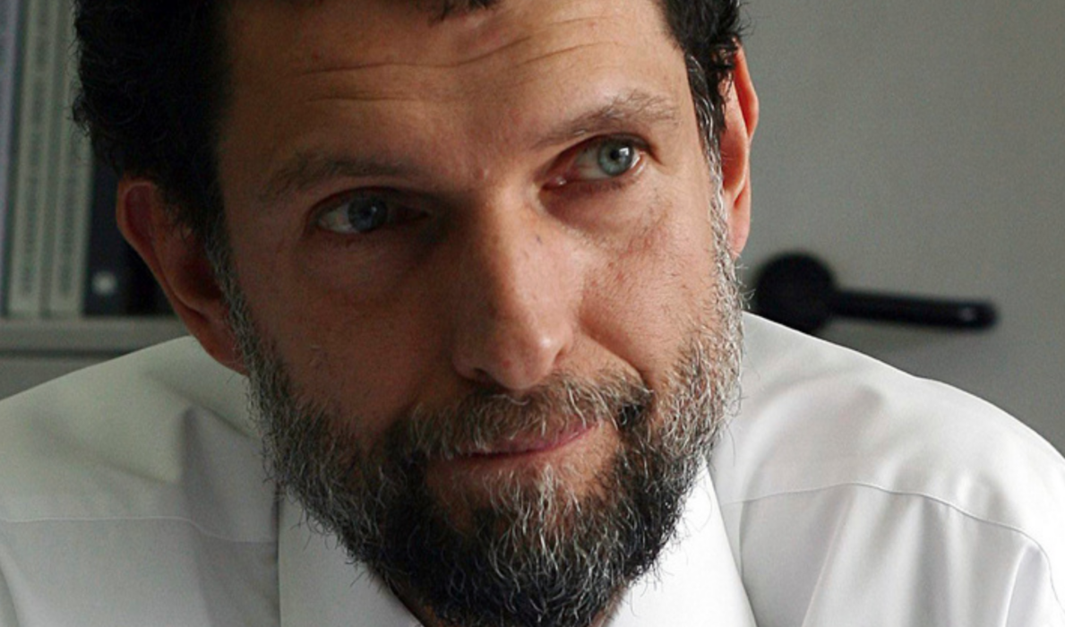 Filantropen och affärsmannen Osman Kavala har dömts till livstids fängelse i Turkiet.