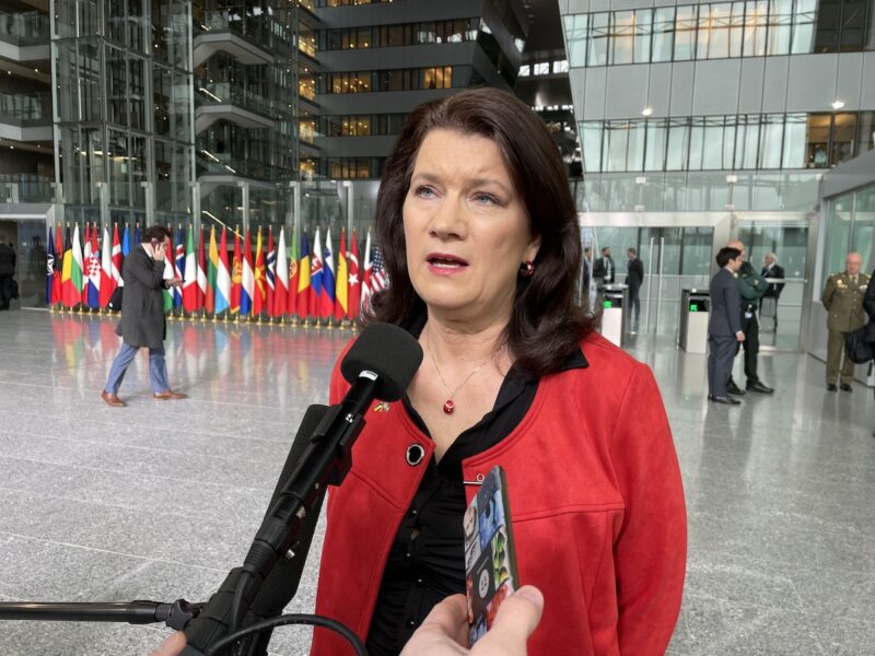 Utrikesminister Ann Linde(S) vid Nato-mötet i Bryssel för två veckor sedan.
