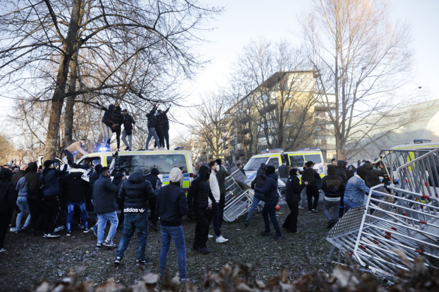 En ögonblicksbild från upploppet i Sveaparken i Örebro.