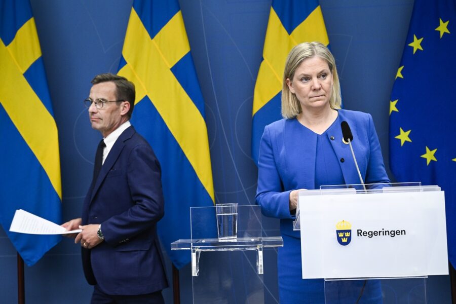 "Är Sveriges regering och riksdag så huvudlös som det förefaller? Och varför blev det ingen publik diskussion och folkomröstning i denna så avgörande fråga?" Det undrar Christer Nylander.