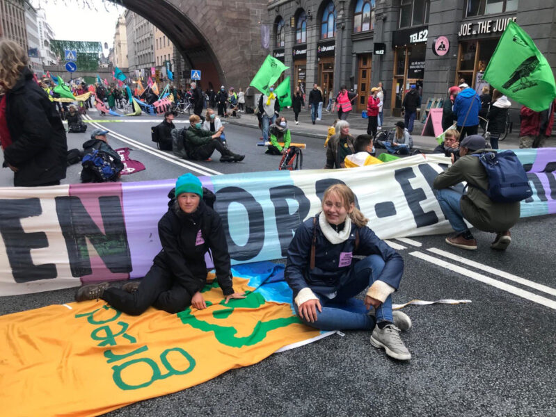 Så såg det ut när aktivister från Extinction Rebellion blockerade gator i Stockholm i augusti 2020.