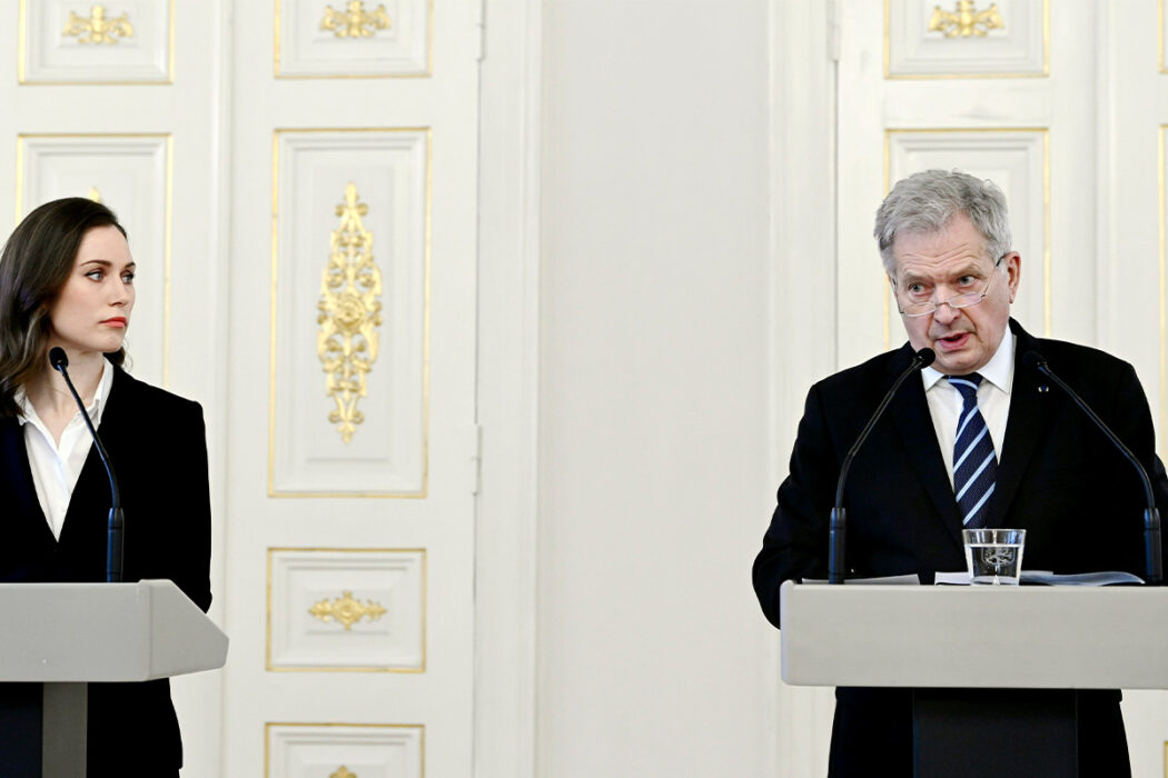 Finlands statsminister Sanna Marin och president Sauli Niinistö vill båda att Finland ska ansöka om medlemskap i Nato.