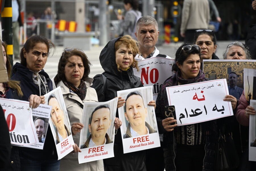 En demonstration för den svensk-iranske läkaren och forskaren Ahmadreza Djalali i Stockholm.