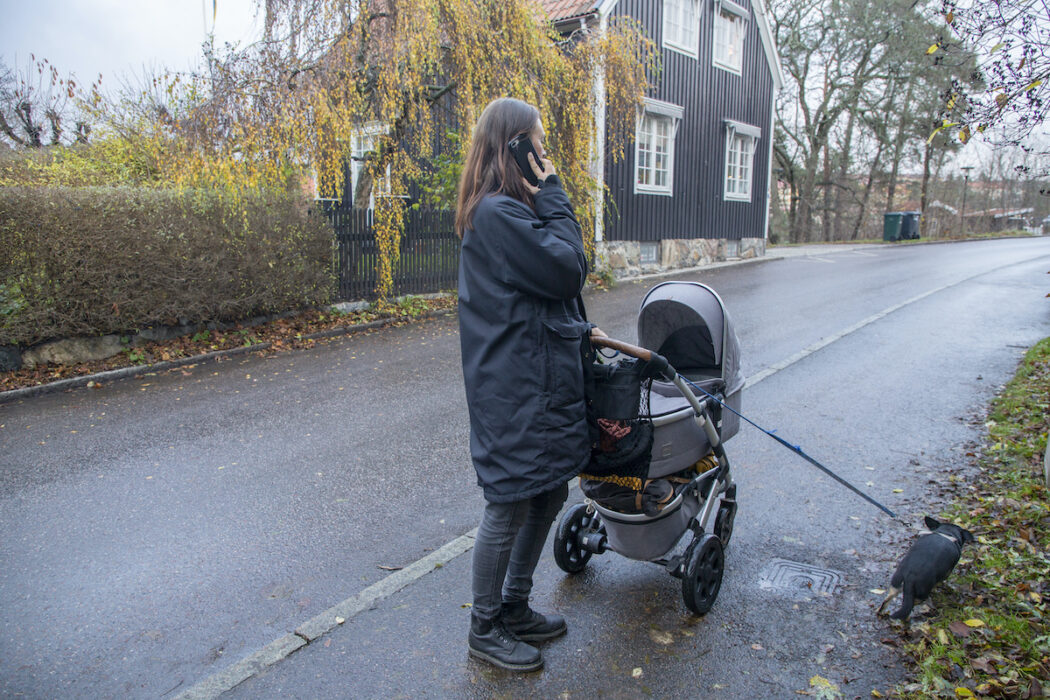 LO:s undersökning visar att det är svårast för arbetarkvinnor att kombinera jobb och familj.