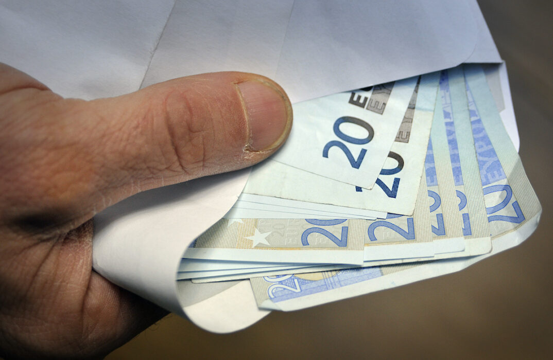 Det blir ingen diskussion om basinkomst i EU eftersom namnunderskrifterna blev för få.