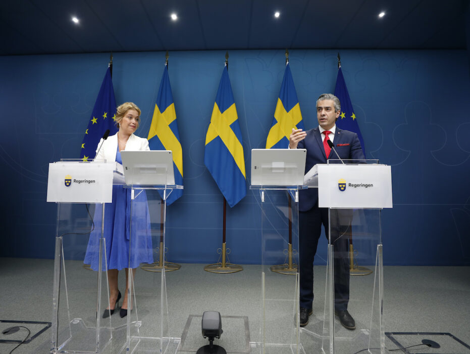 Klimat- och miljöminister Annika Strandhäll och energi- och digitaliseringsminister Khashayar Farmanbar.