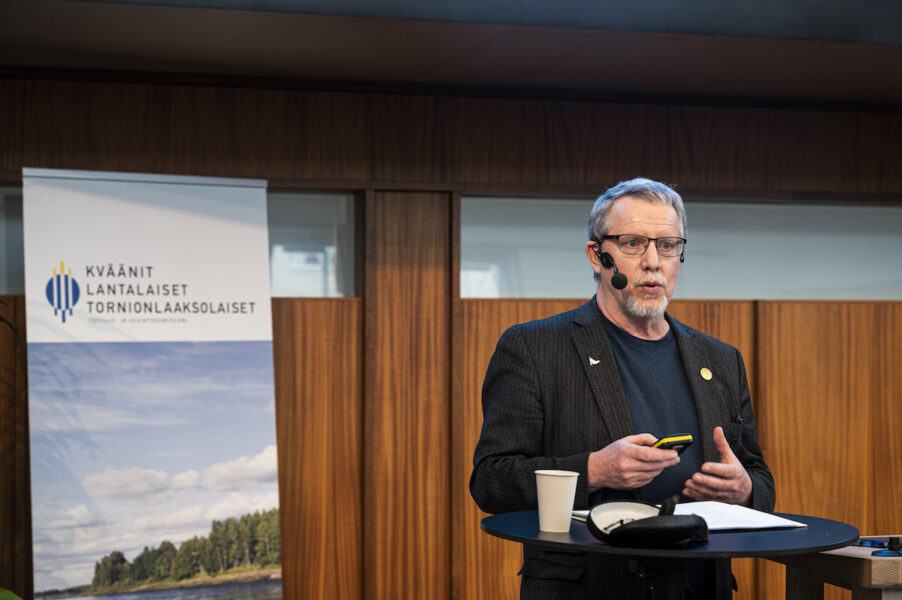 Forskaren Curt Persson, som själv har familj som finns avbildad i Rasbiologiska institutets arkiv, presenterade delar av sin forskning till Sannings- och försoningskommissionen under ett seminarium i april i Luleå.