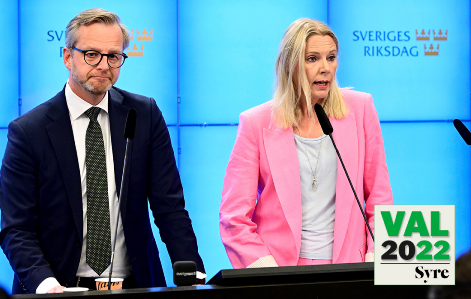 Finansminister Mikael Damberg (S) och finansutskottets ordförande Åsa Westlund (S) tänker lägga fram en ny budget som inkluderar den nya överenskommelsen om pensionerna.